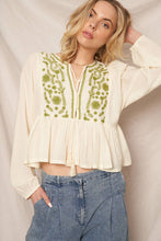 Load image into Gallery viewer, Silver Spurs - Top