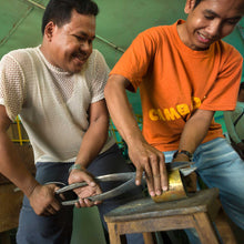 Load image into Gallery viewer, Guiding Star Earrings