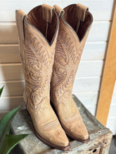 Load image into Gallery viewer, Cori Boots