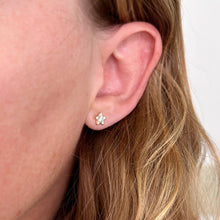 Load image into Gallery viewer, Mini CZ star Stud