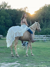 Load image into Gallery viewer, Belle Bustle