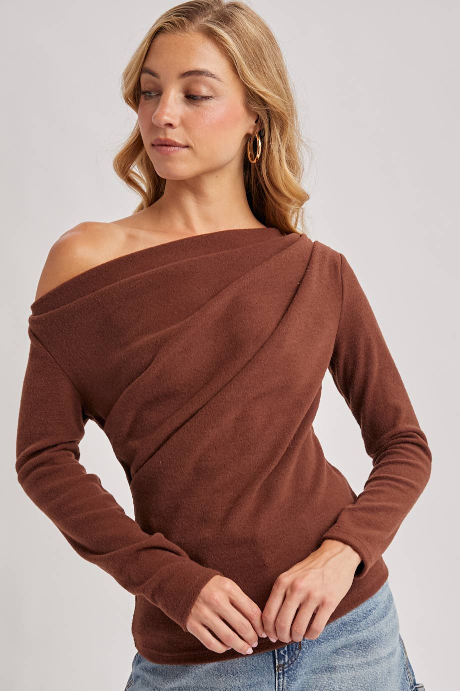 The Quiet Horizon - Off the Shoulder Top