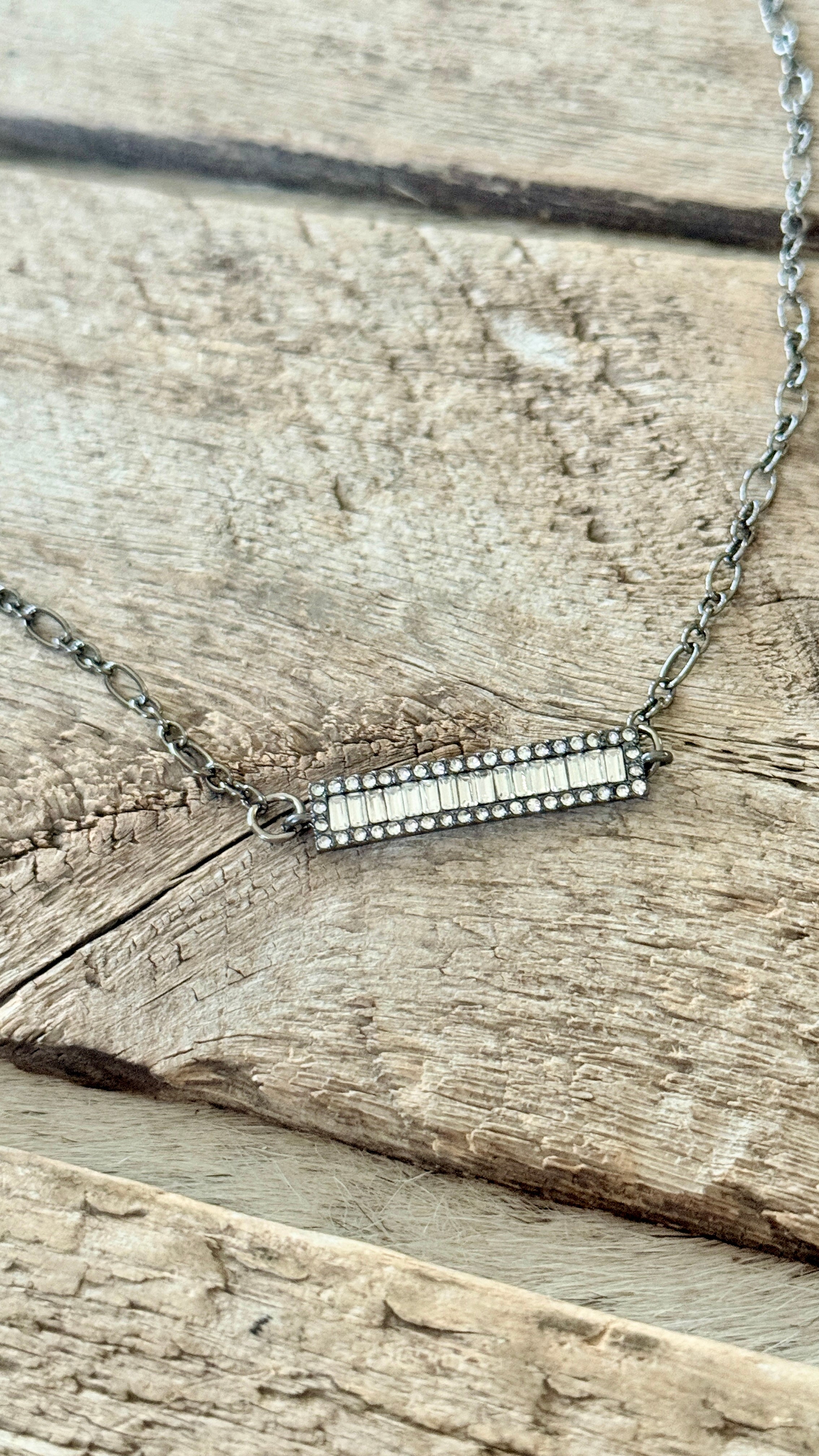 Raye Necklace