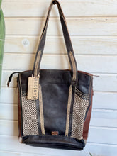 Load image into Gallery viewer, Amelie Tote
