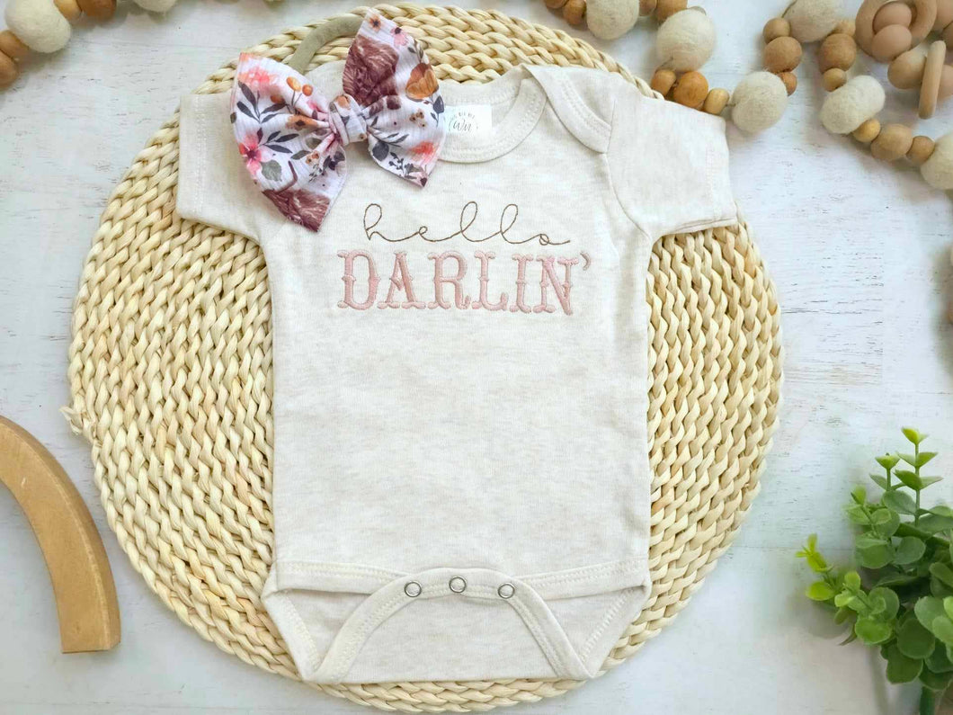 Hello Darlin' - Outfit