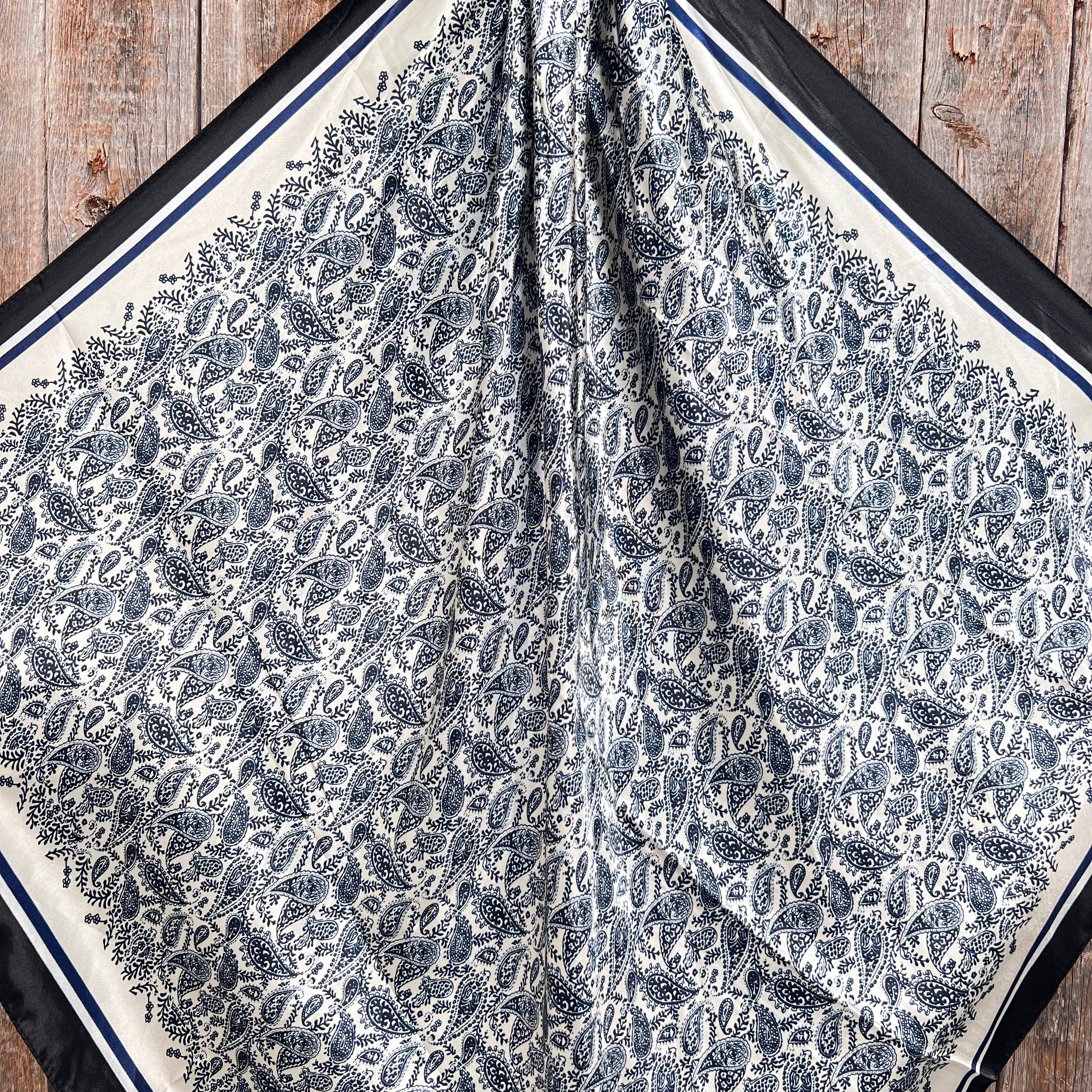 35X35"  Blue & Cream Paisley Wild Rag/Scarf WR3408