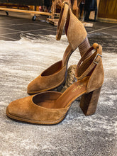 Load image into Gallery viewer, Emily - Suede Heel
