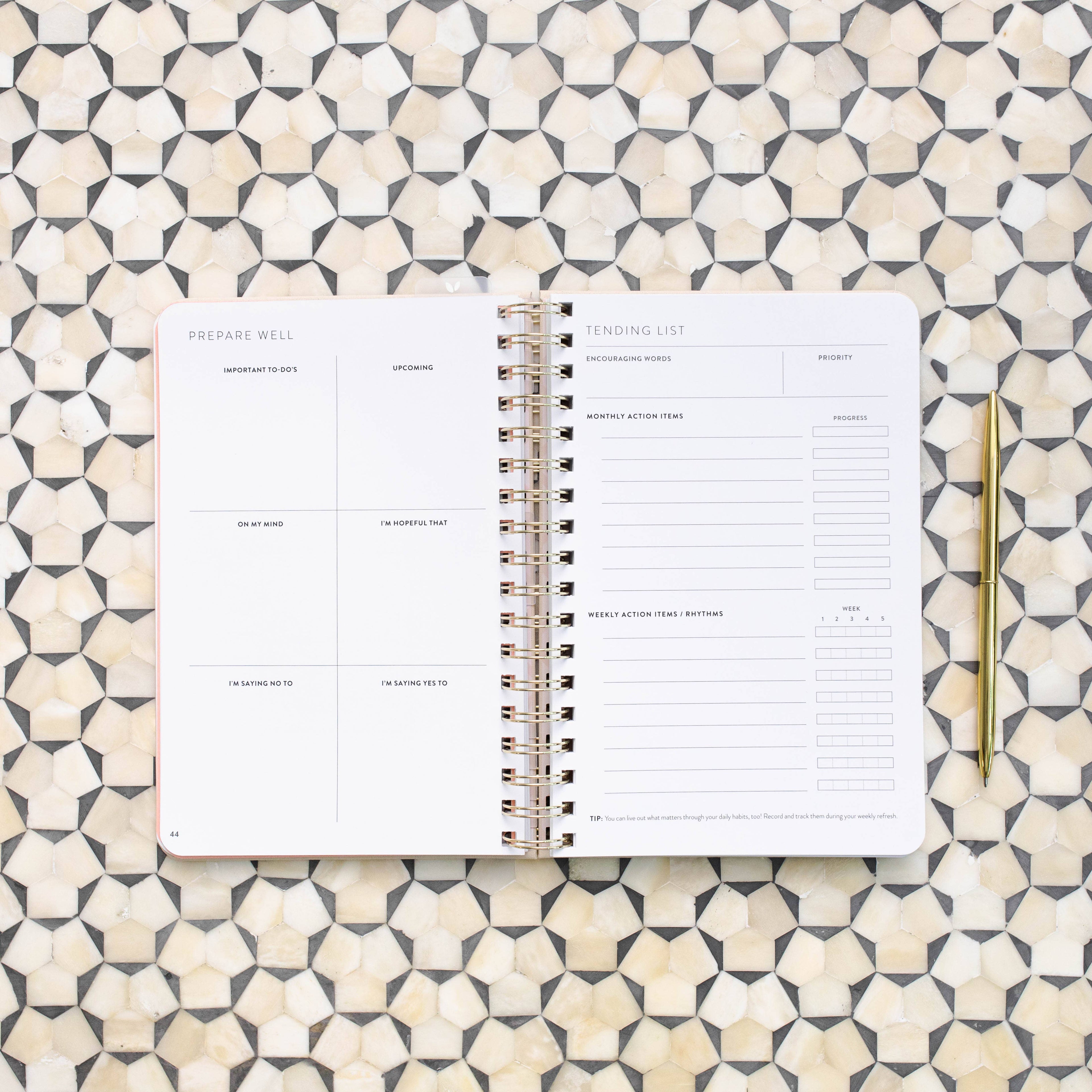 Fresh Start Daily Goal Planner | Natural Spiral | Undated