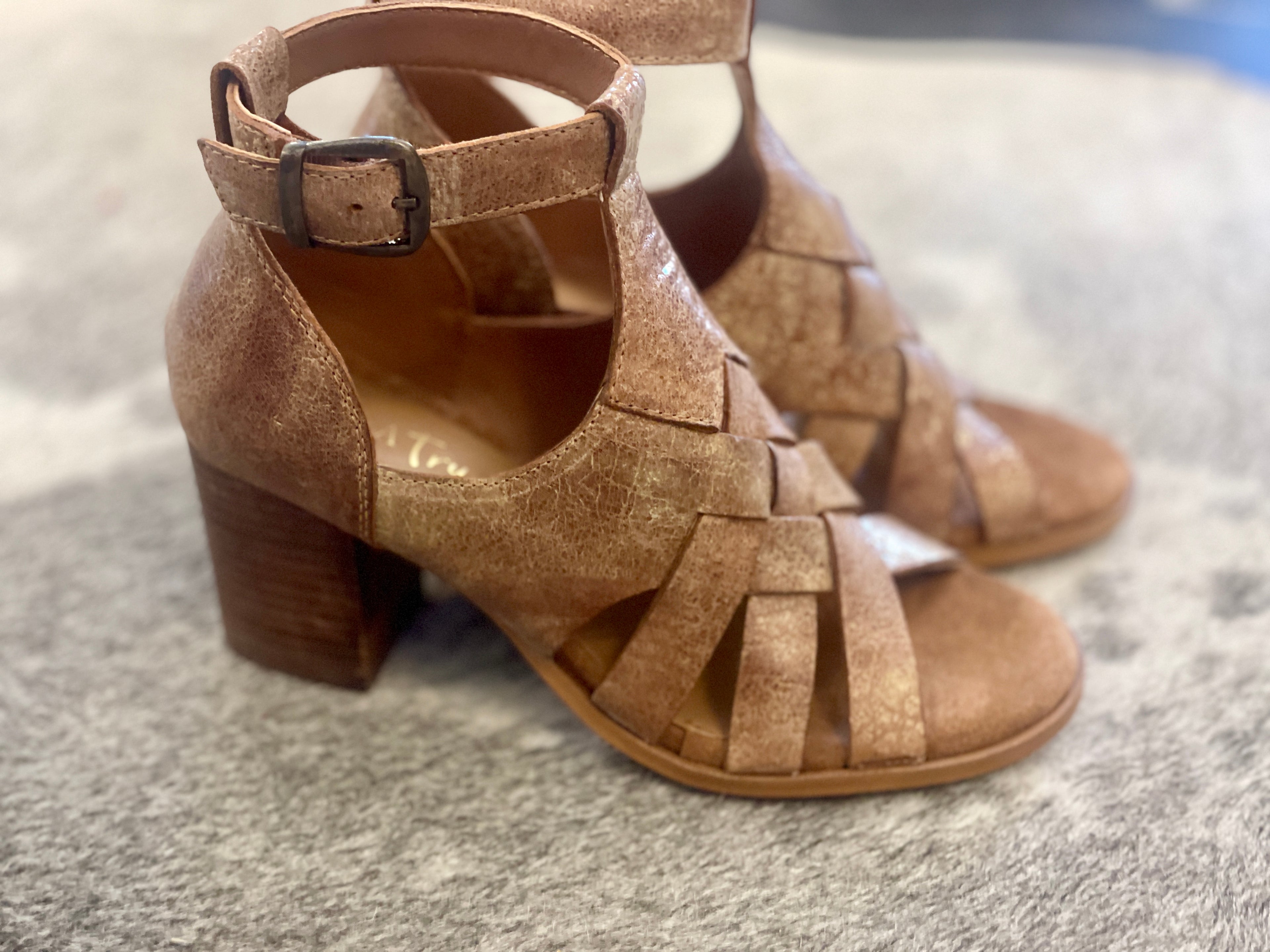 Ella Sandal
