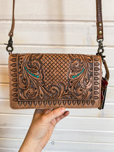 Load image into Gallery viewer, Elvira - Crossbody Clutch
