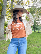 Load image into Gallery viewer, Howdy Pumpkin - Heather Autumn Tee
