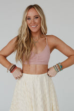 Load image into Gallery viewer, Daisy Breeze Bralette - Pink xs/s
