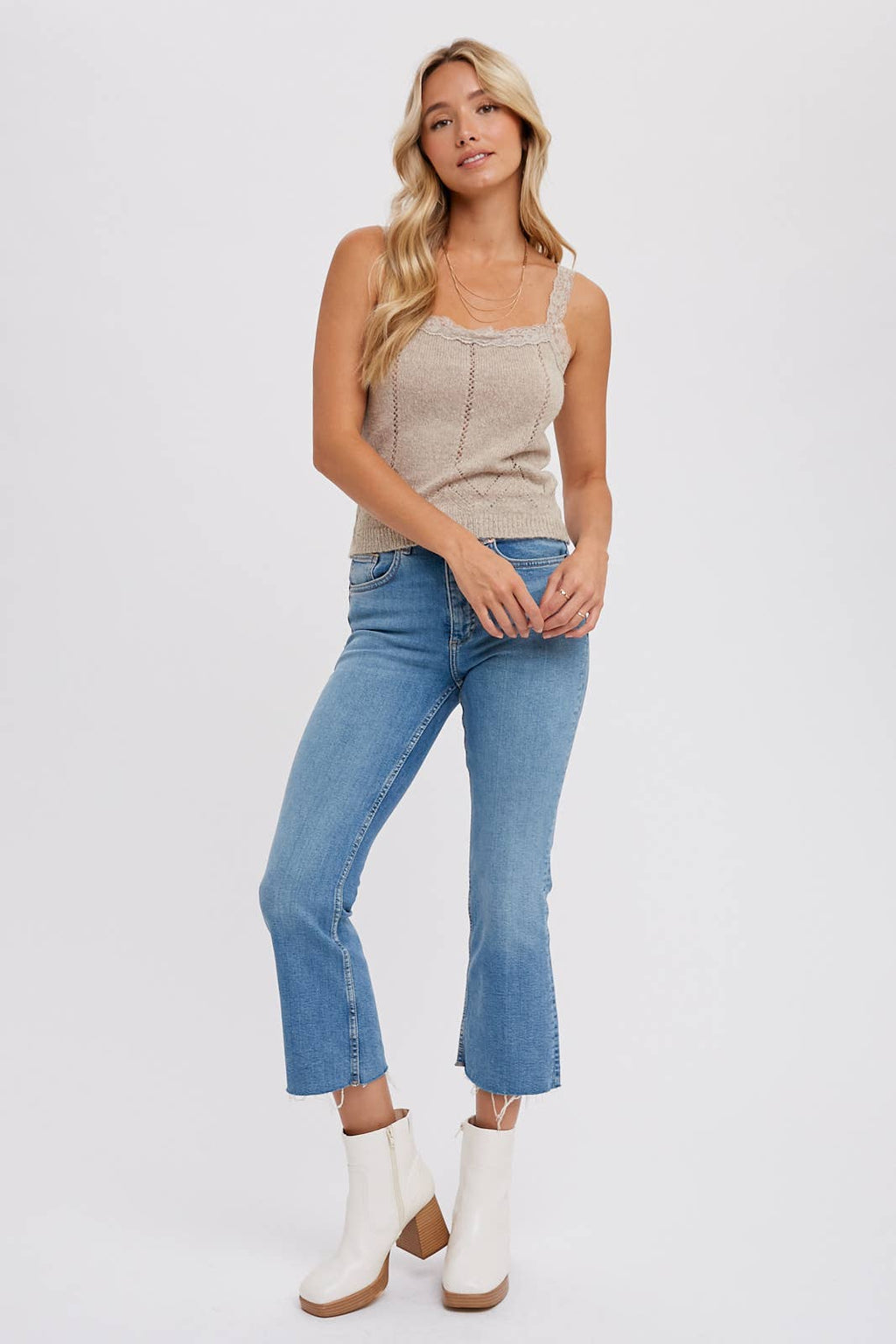 LACE TRIMMED KNIT CAMI