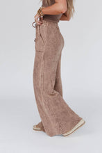 Load image into Gallery viewer, Relaxing Robin Wide Leg Pant - New Mocha
