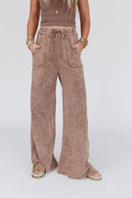 Load image into Gallery viewer, Relaxing Robin Wide Leg Pant - New Mocha
