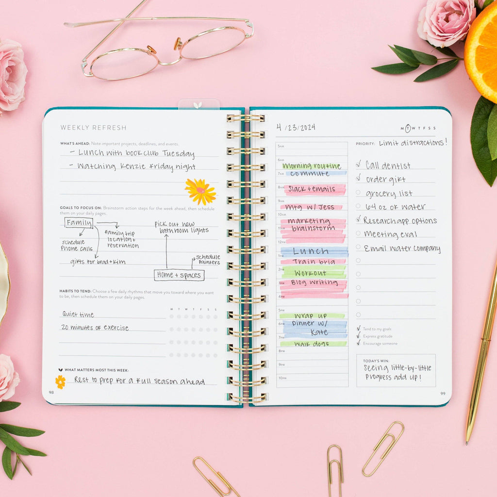 Fresh Start Daily Planner | Undated (Lavender Spiral)