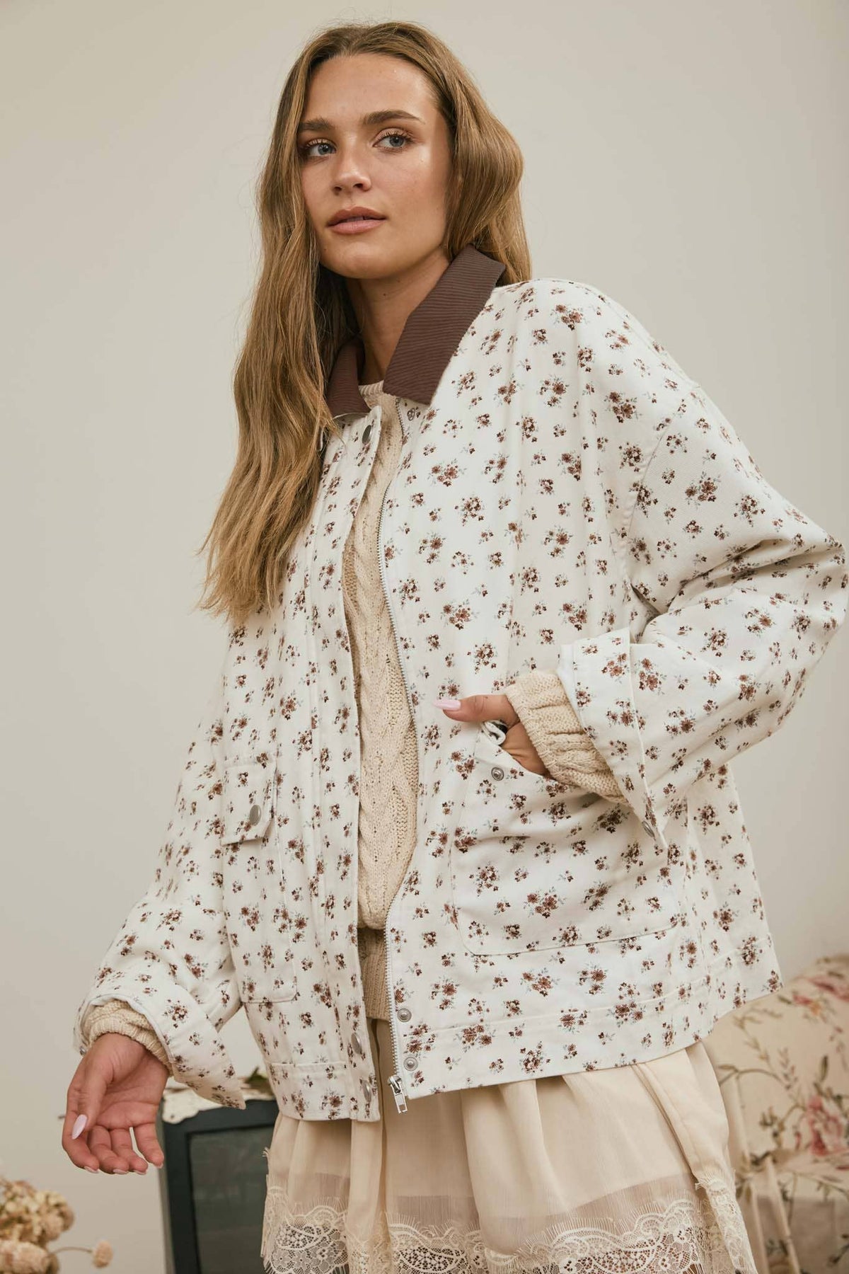 Chasing Summer Corduroy Collar Printed Jacket