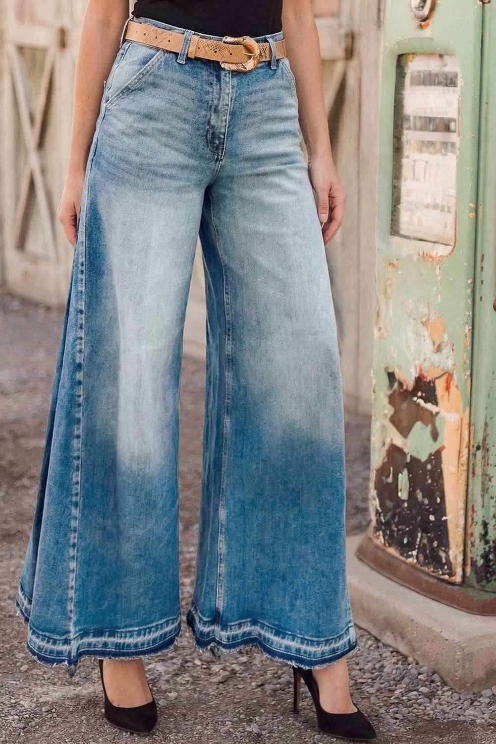So So Good-Seam Gathering Flare Leg Jeans
