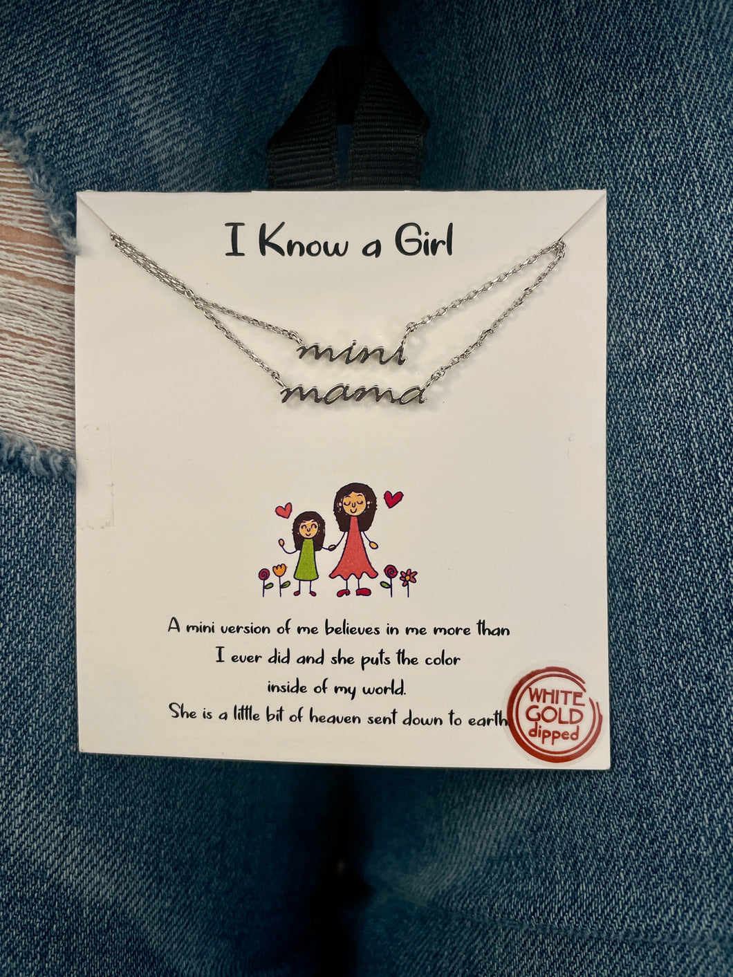 I Know A Girl Necklace Set