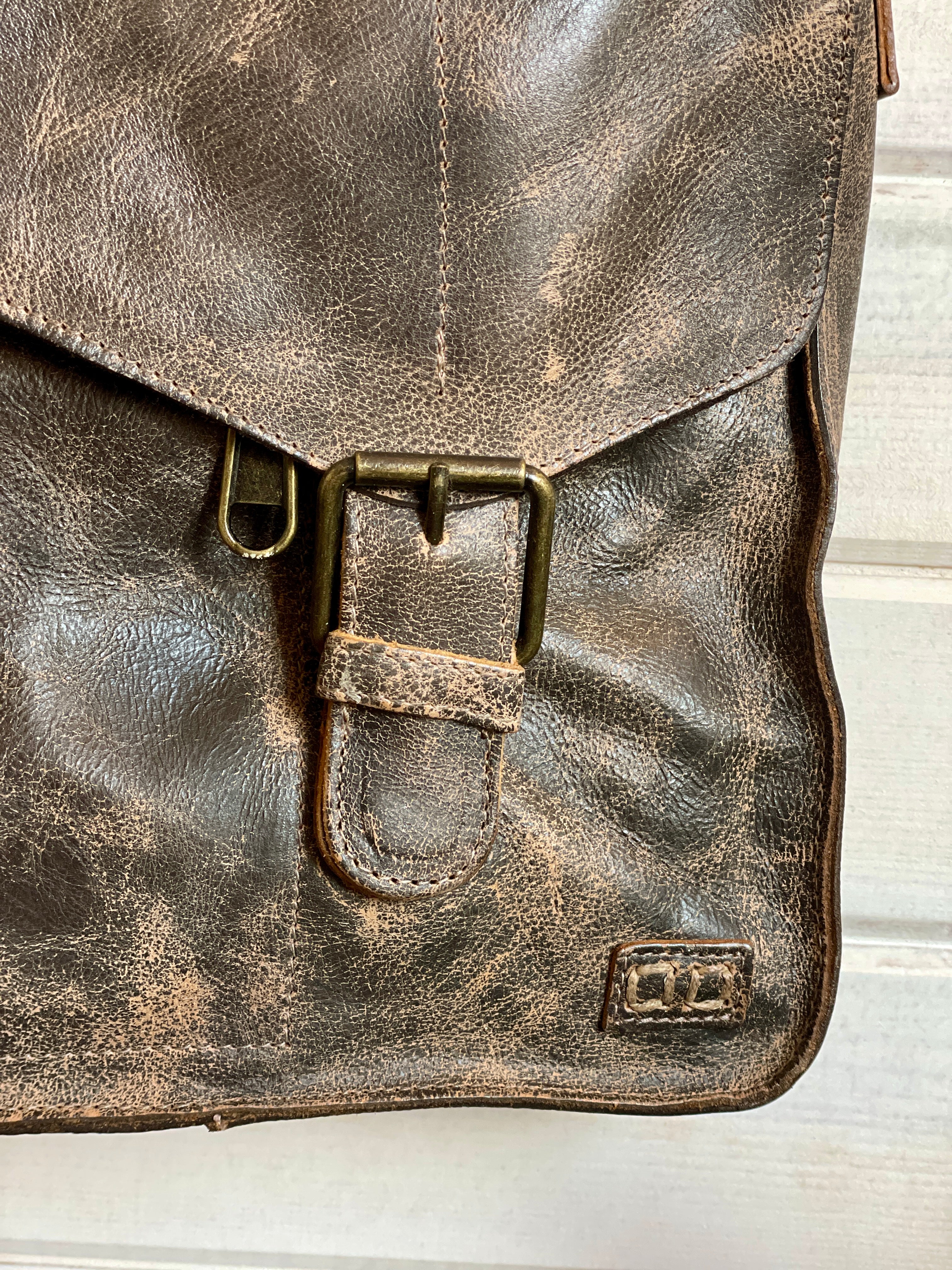 Venice Beach Crossbody Bag