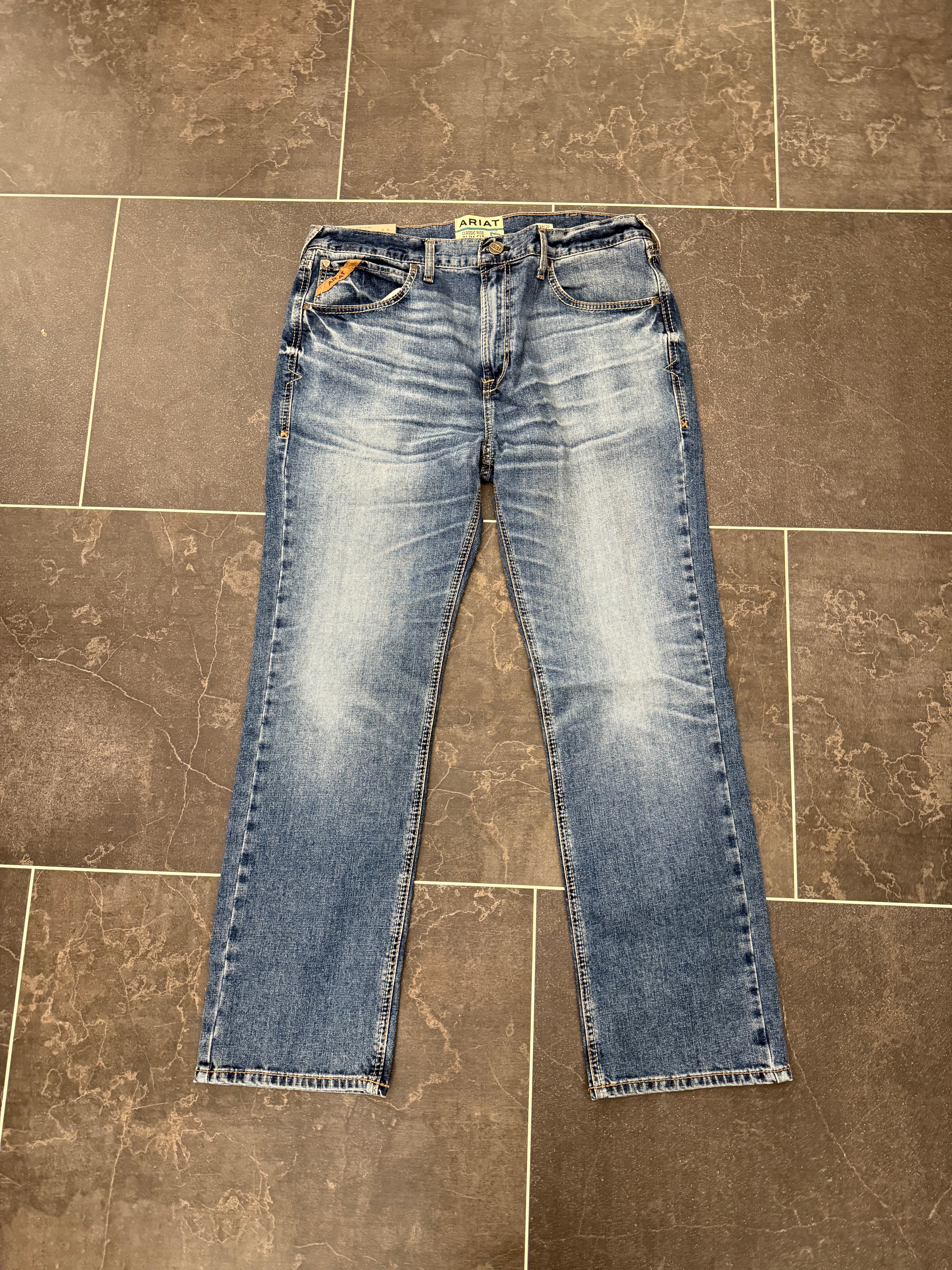 Ariat Men’s M7 Rebel Livermore Classic Rise Straight Leg Jeans