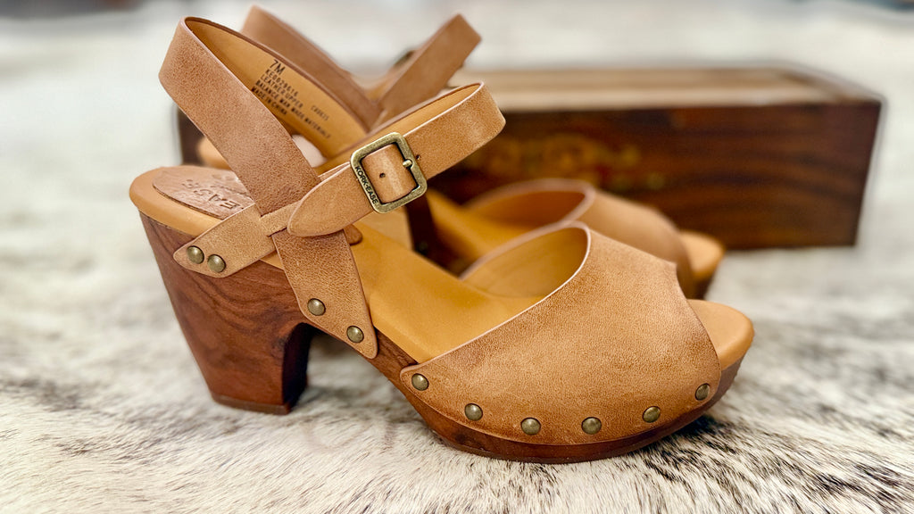 High Country Platform Leather Sandals
