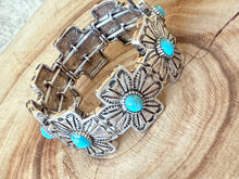 Load image into Gallery viewer, Wildflower Stretch Bracelet
