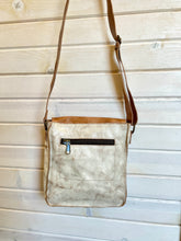 Load image into Gallery viewer, Venice Beach Crossbody Bag
