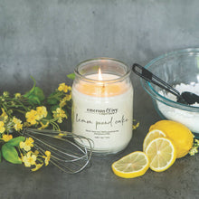 Load image into Gallery viewer, 24oz LEMON POUND CAKE SOY CANDLE
