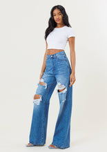 Load image into Gallery viewer, Euphoria Wide Jeans
