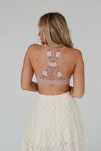 Load image into Gallery viewer, Daisy Breeze Bralette - Pink xs/s
