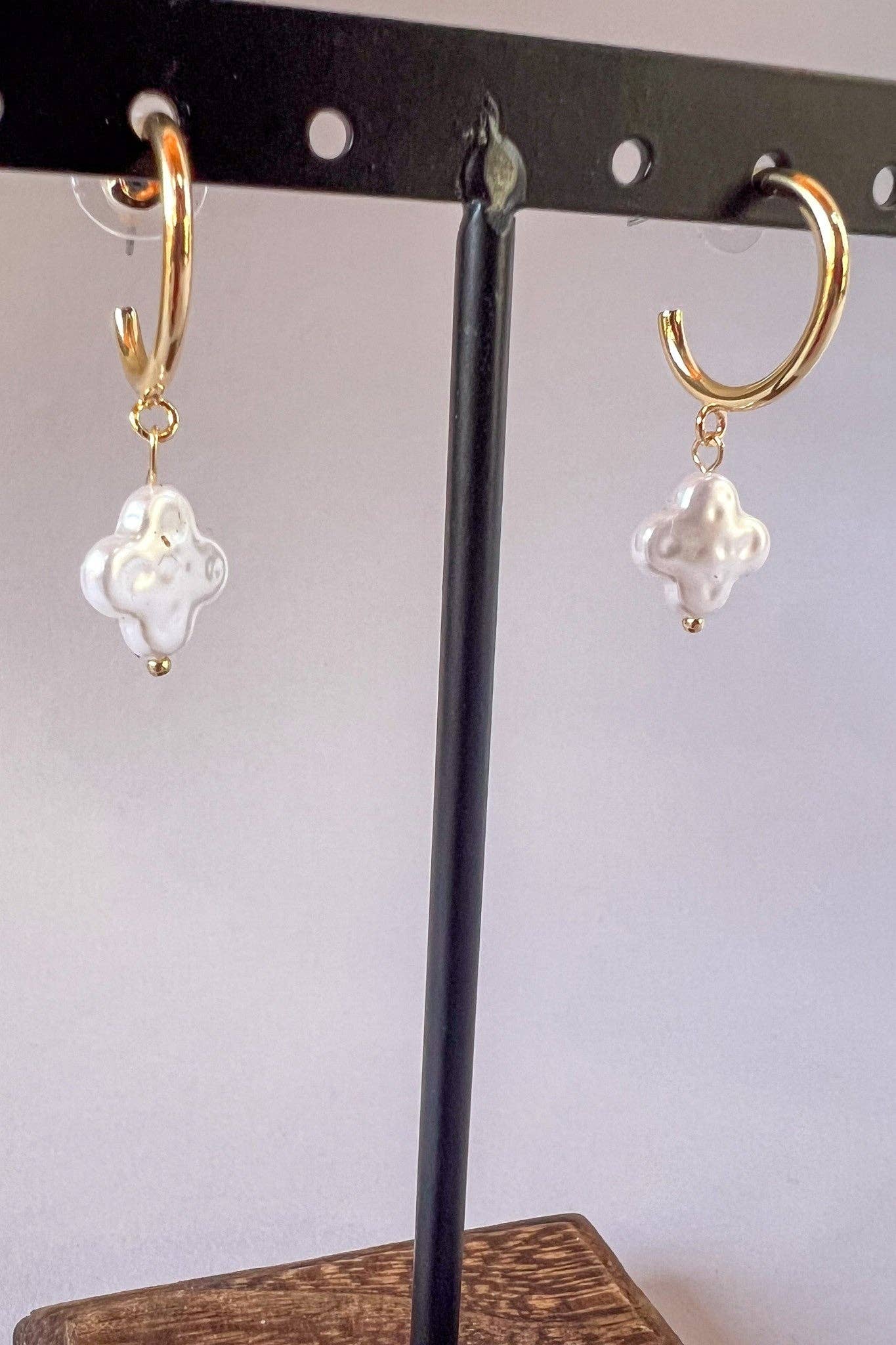 Pearl Hoop Clover Earring