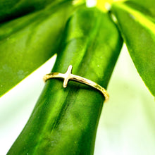 Load image into Gallery viewer, Praying Woman Cross Ring 
