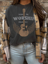 Load image into Gallery viewer, Made To Worship Graphic Tee
