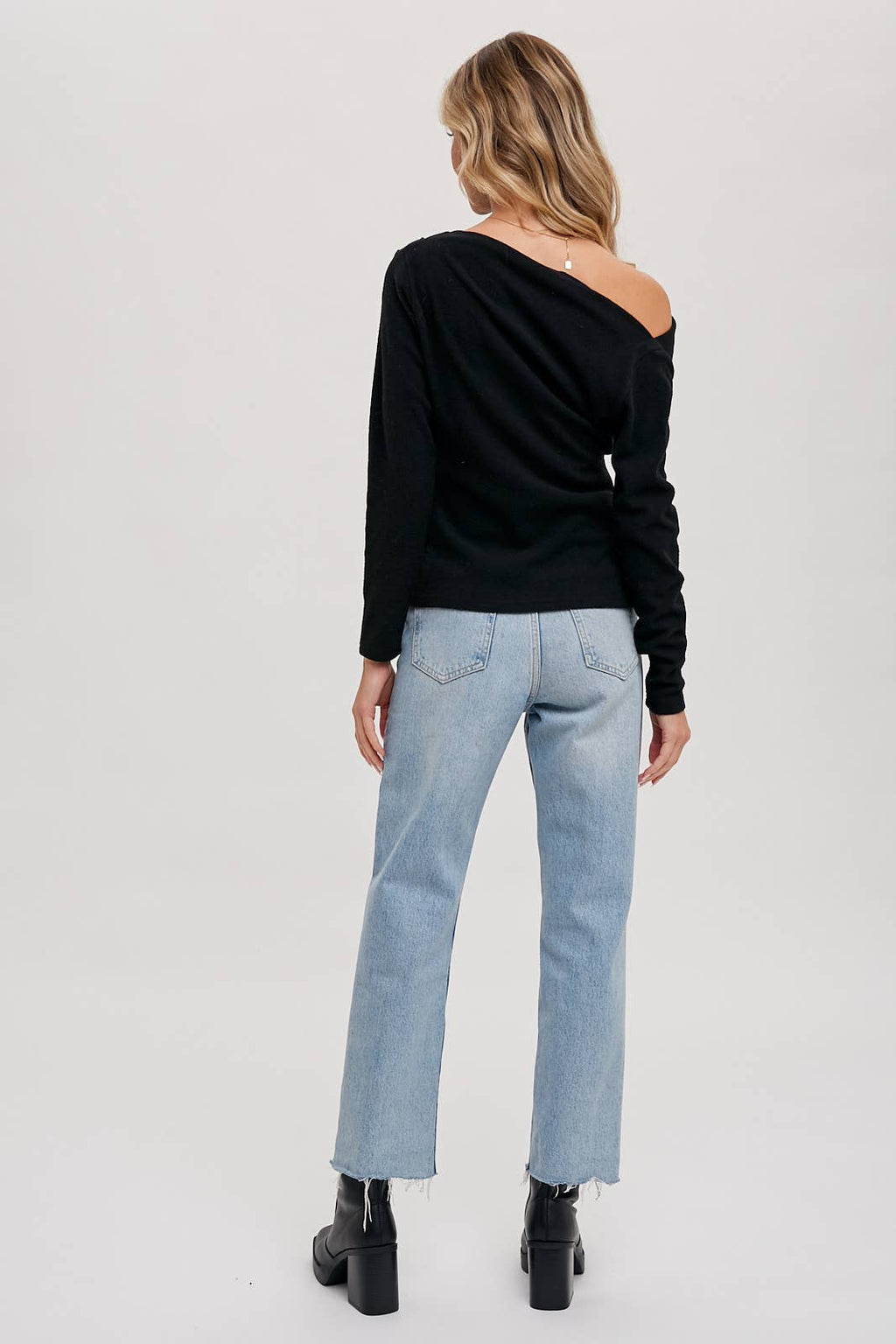 The Quiet Horizon - Off the Shoulder Top