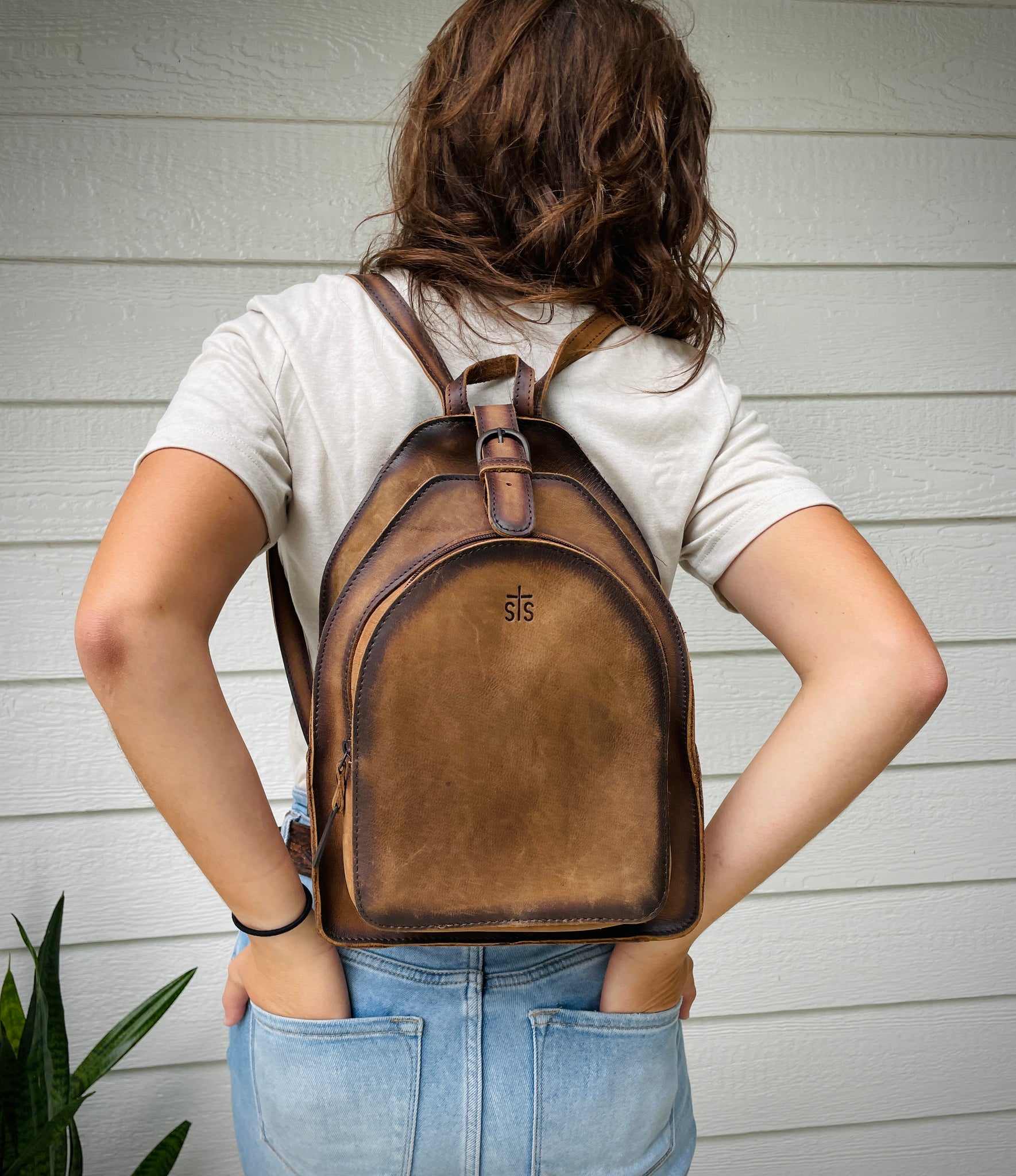 Bailey: Women's Black Leather Backpack